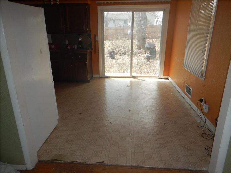 4820 Evanston Ave, Kansas City, MO 64133