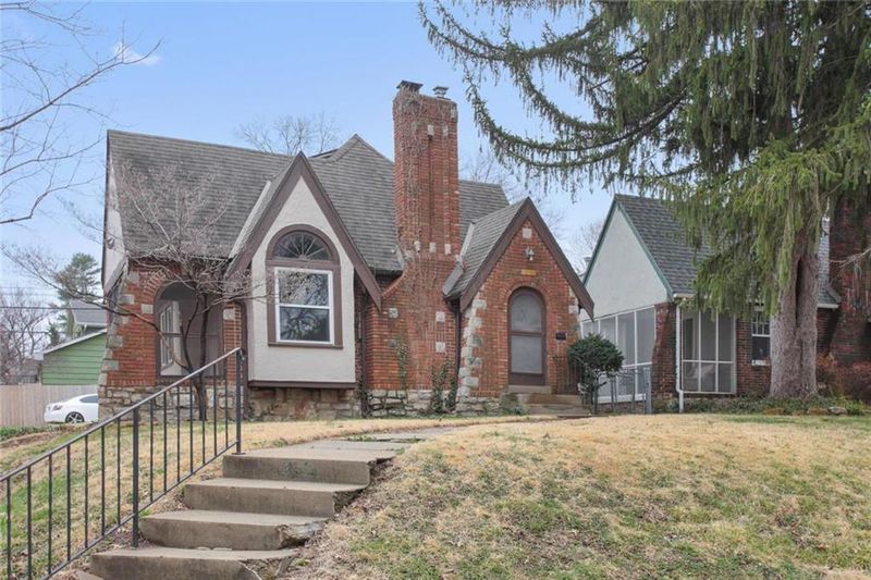 437 E 70th Ter, Kansas City, MO 64131