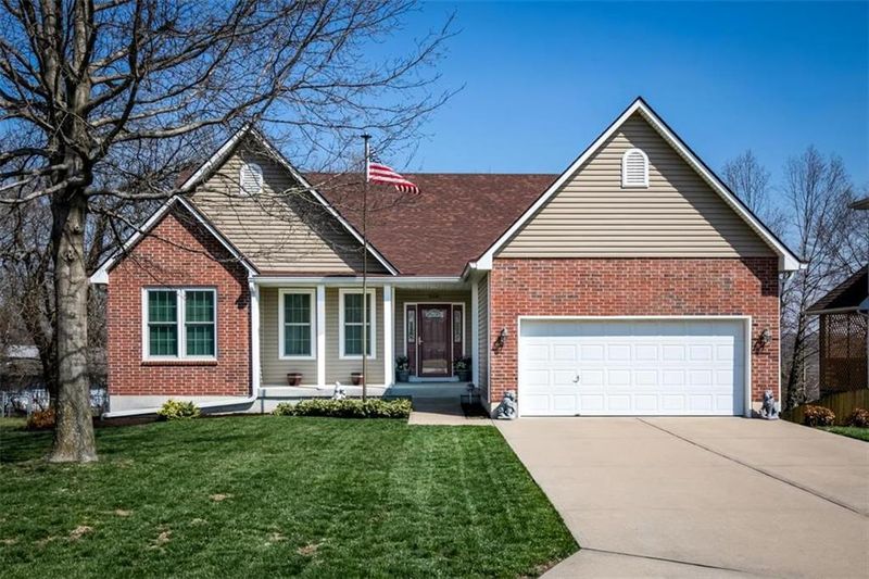 9108 E 84th Ct, Raytown, MO 64138