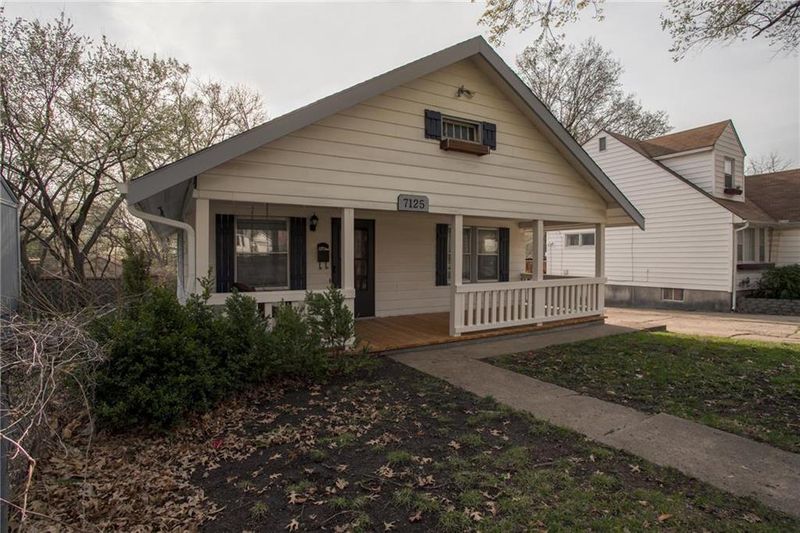 7125 Main St, Kansas City, MO 64114
