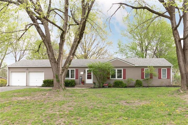 11601 Campbell St, Kansas City, MO 64131