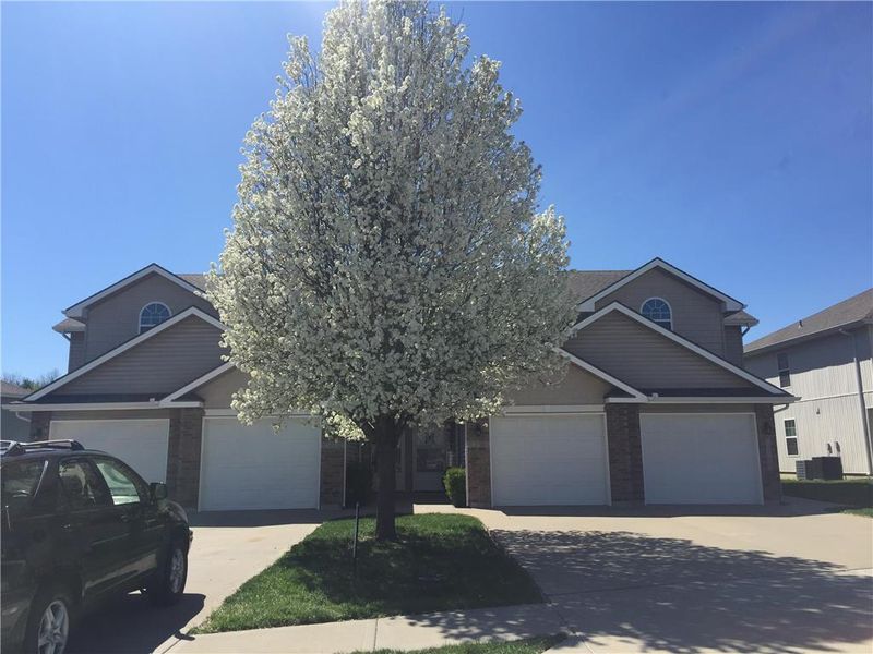 13682 Post Oak Ln, Platte City, MO 64079