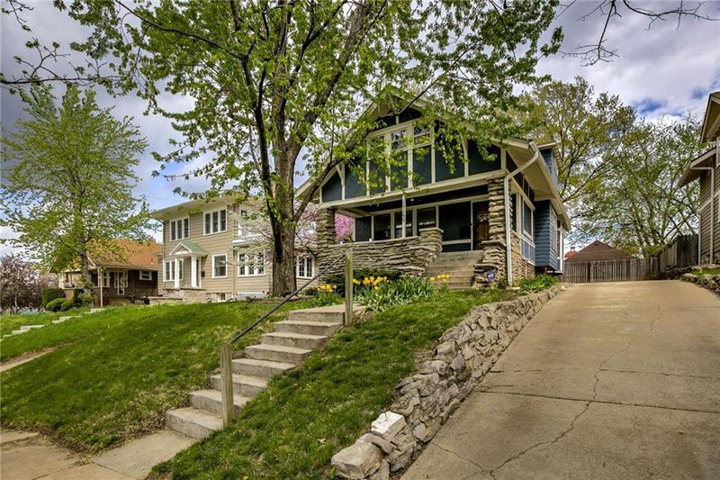 5145 Baltimore Ave, Kansas City, MO 64112