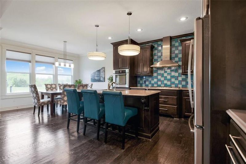 15416 Lucille St, Overland Park, KS 66221