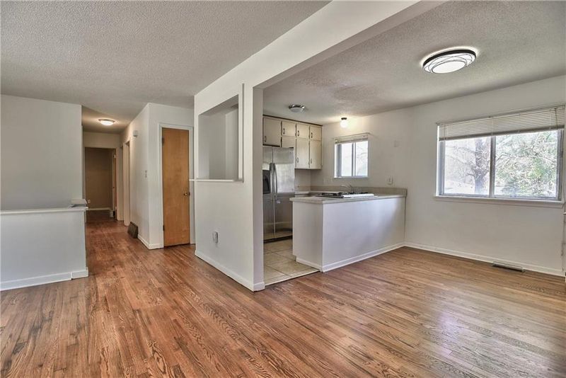 7541 Freeman Ct, Kansas City, KS 66112