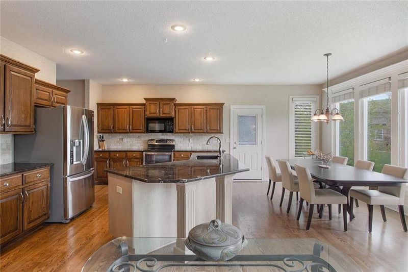 14025 Cedar St, Overland Park, KS 66224
