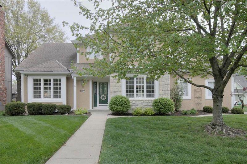 12349 Reeds St, Overland Park, KS 66209