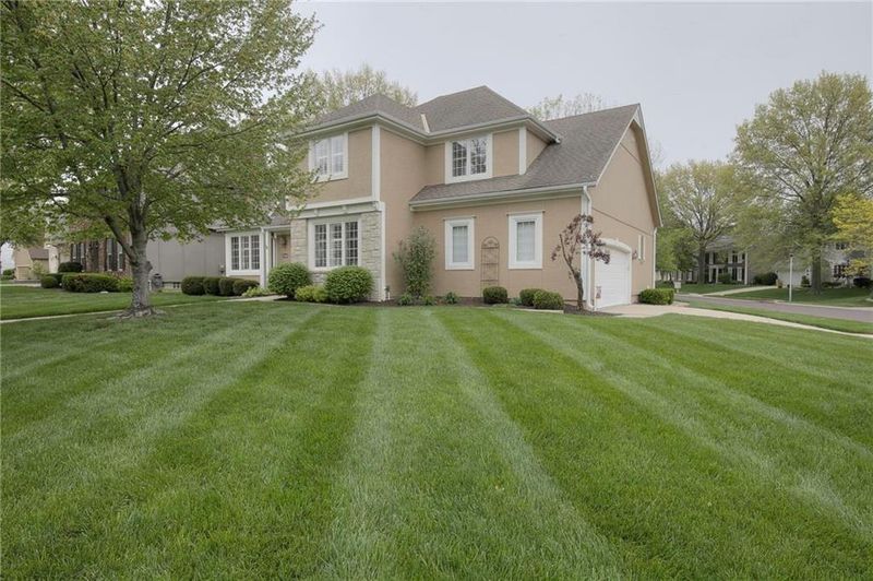 12349 Reeds St, Overland Park, KS 66209