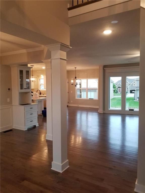 8113 NW 90th Ter, Kansas City, MO 64153