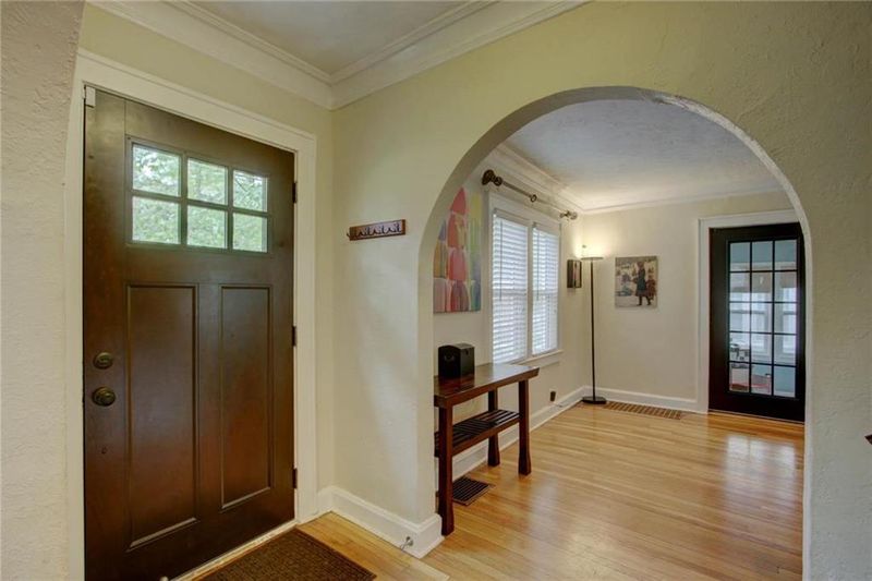 35 E 68th Ter, Kansas City, MO 64113