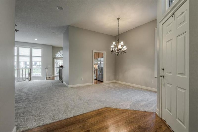 13004 Madison Ave, Kansas City, MO 64145