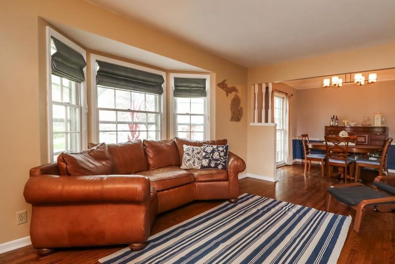 9209 Lowell Ave, Overland Park, KS 66212