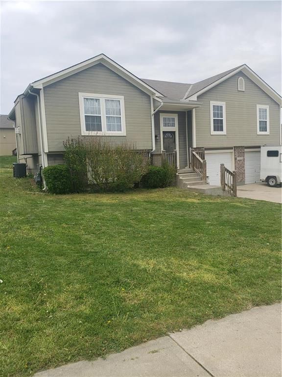 12416 E 55th Ter, Kansas City, MO 64133