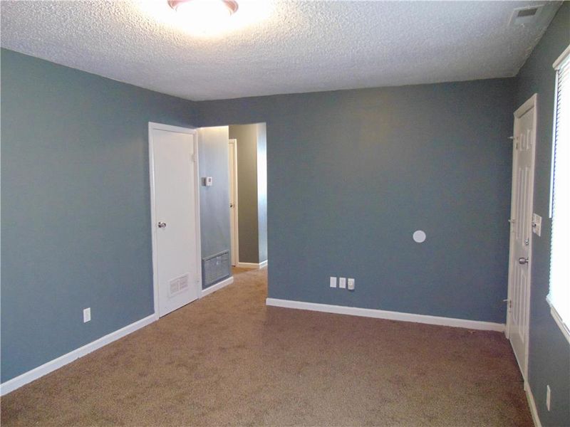 11225 Ditman Ave, Kansas City, MO 64134
