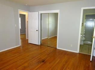 8108 E 92nd St, Kansas City, MO 64138