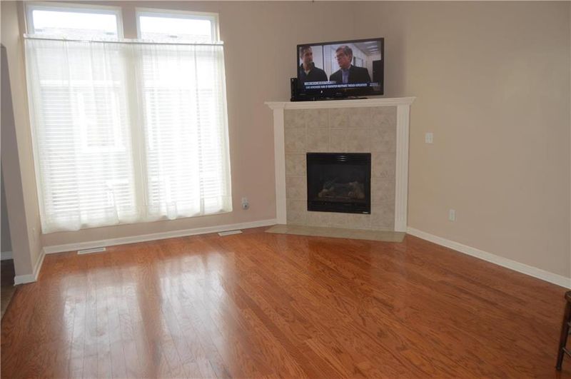 710 E 125th St, Kansas City, MO 64146