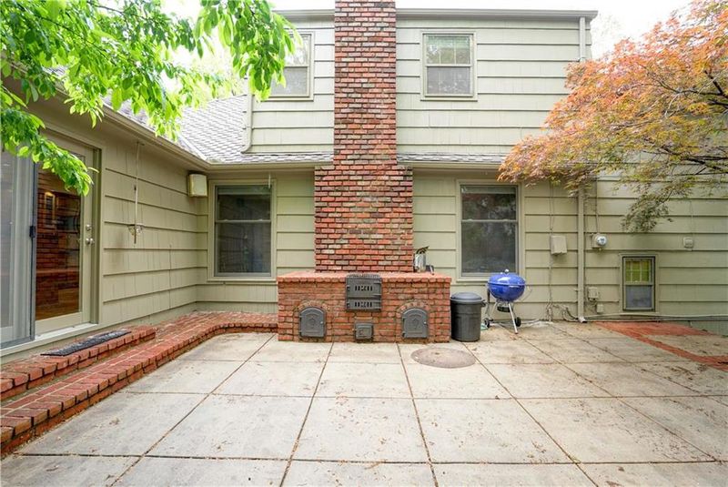 4117 W 100th Pl, Overland Park, KS 66207