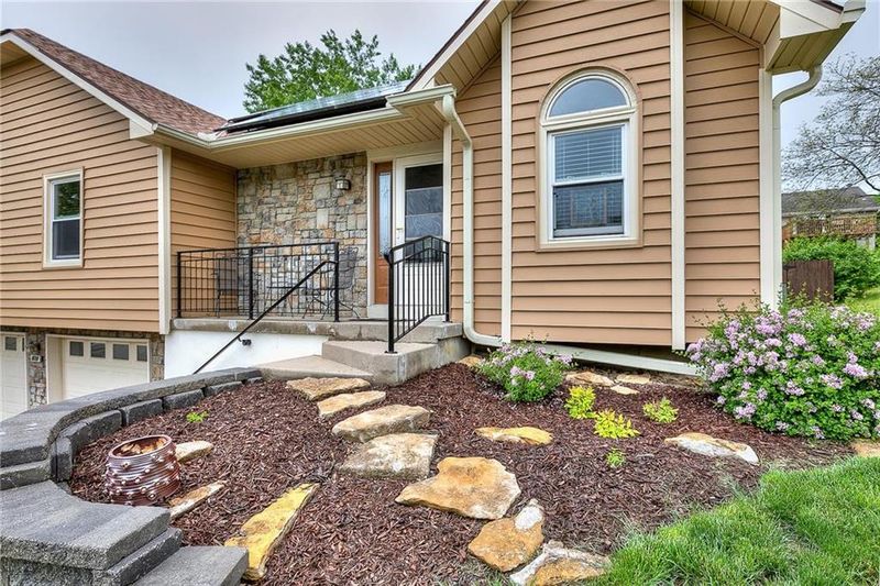 414 NW 72 Ter, Kansas City, MO 64118
