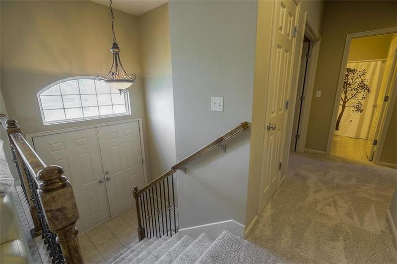 9525 N Adrian Pl, Kansas City, MO 64154