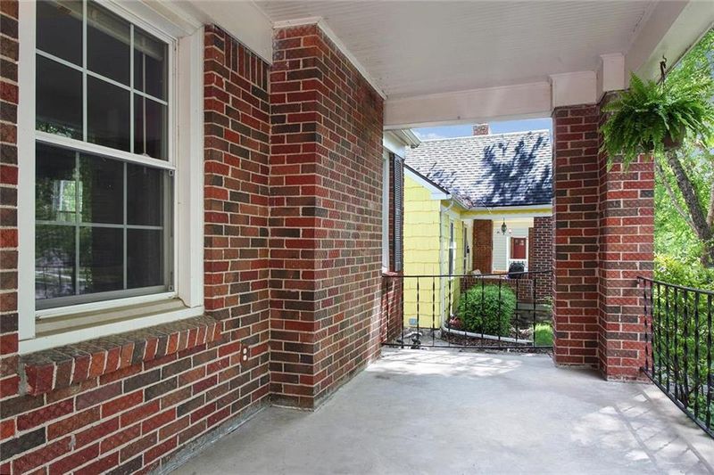 744 E Gregory Blvd, Kansas City, MO 64131