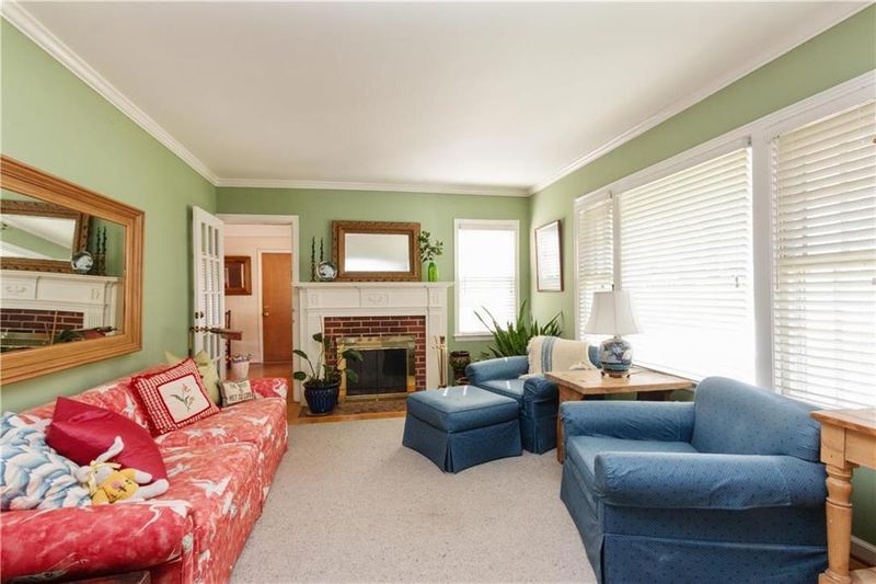 6608 W 65th Ter, Overland Park, KS 66202
