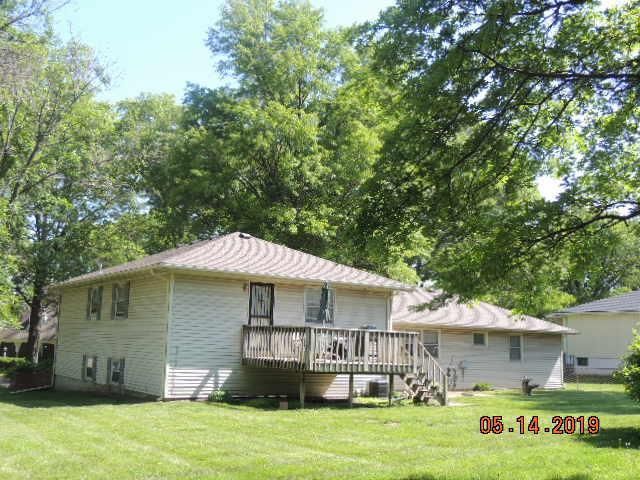 301 E 115th St, Kansas City, MO 64114