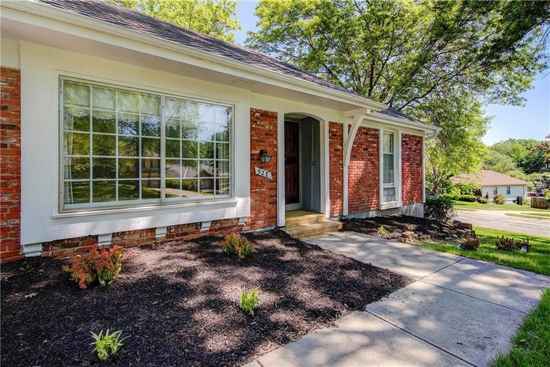 52 E 106 Ter, Kansas City, MO 64114