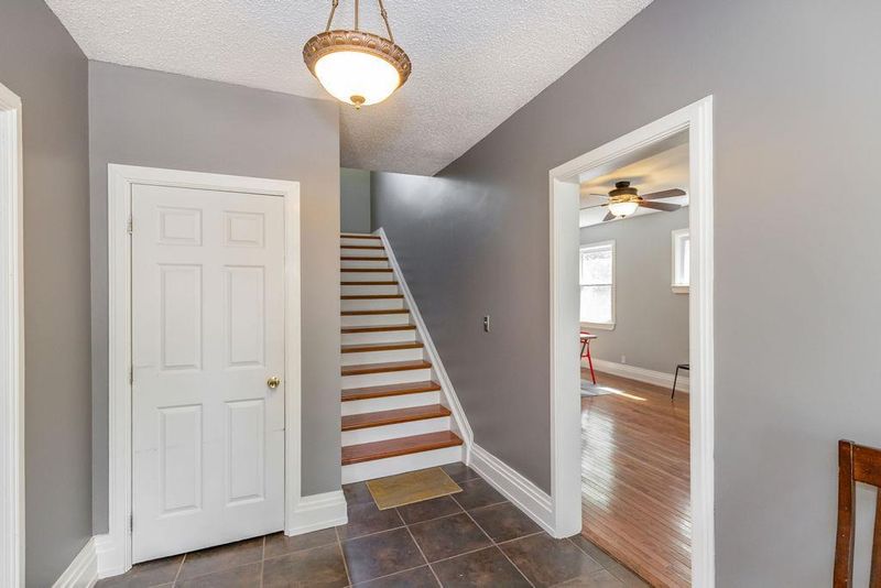 920 Barnett Ave, Kansas City, KS 66101