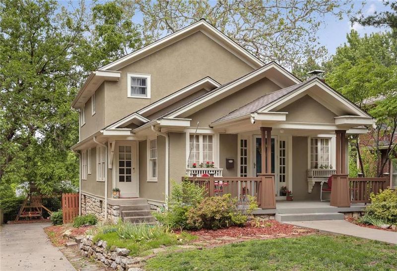 5618 Cherry St, Kansas City, MO 64110