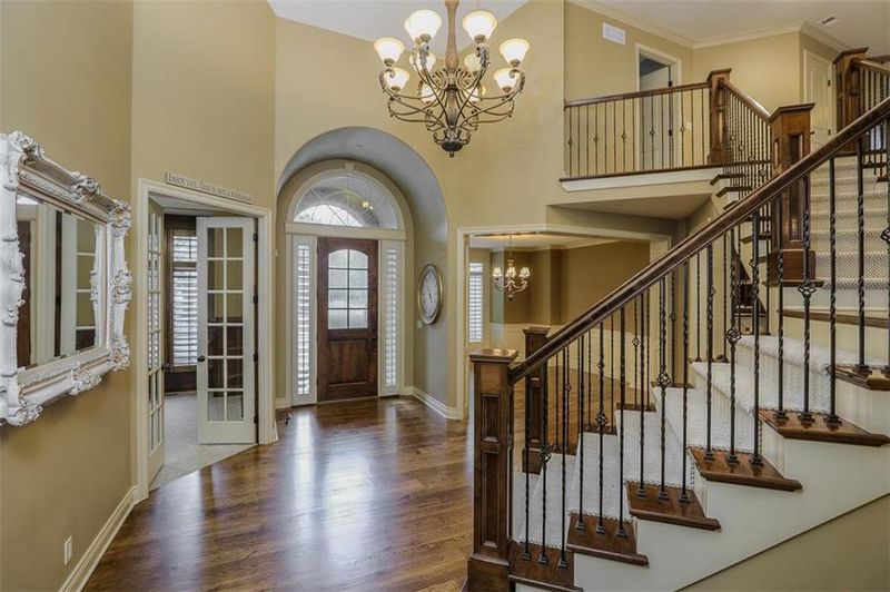 16321 Barton St, Overland Park, KS 66221