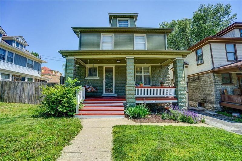 3715 Warwick Blvd, Kansas City, MO 64111