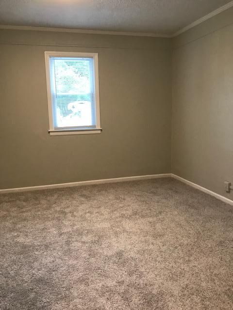 8625 Grant St, Overland Park, KS 66212
