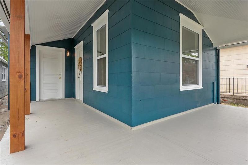 523 Splitlog Ave, Kansas City, KS 66101