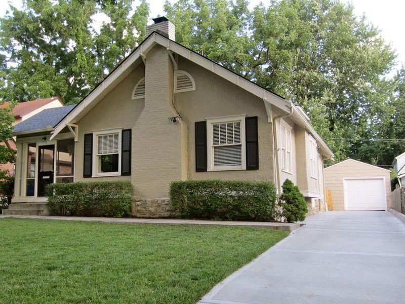 11 E 62nd Ter, Kansas City, MO 64113