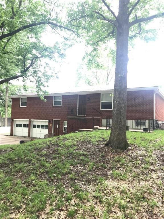 4000 N Spruce Ave, Kansas City, MO 64117