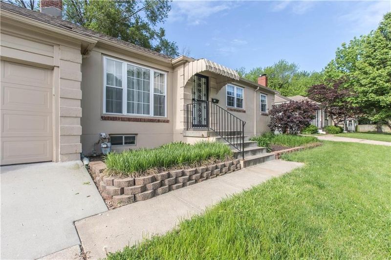 5 W 85th St, Kansas City, MO 64114