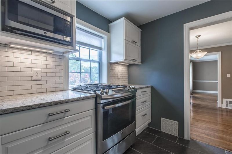 5 W 85th St, Kansas City, MO 64114