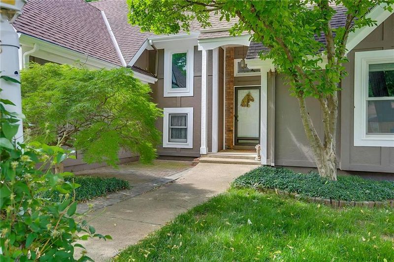 7301 W 57th St, Overland Park, KS 66202
