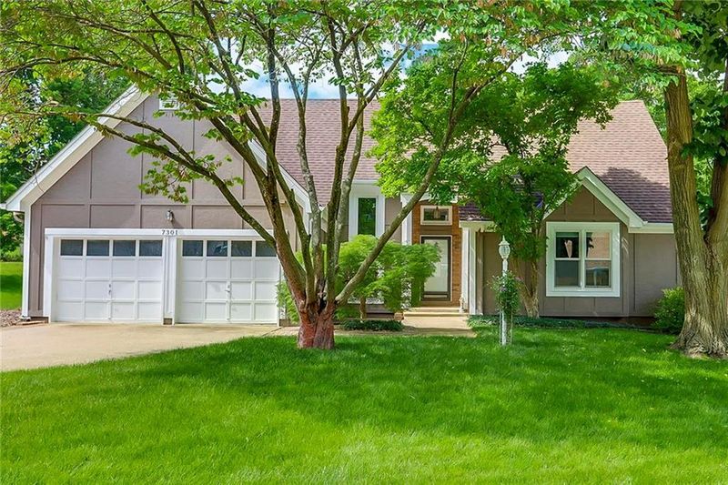 7301 W 57th St, Overland Park, KS 66202