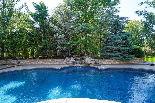 14728 Maple St, Overland Park, KS 66223