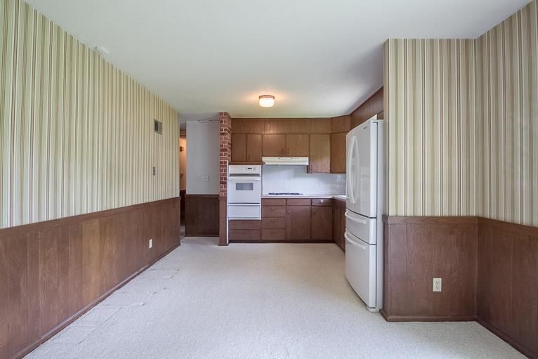 8011 E 117th Pl, Kansas City, MO 64134