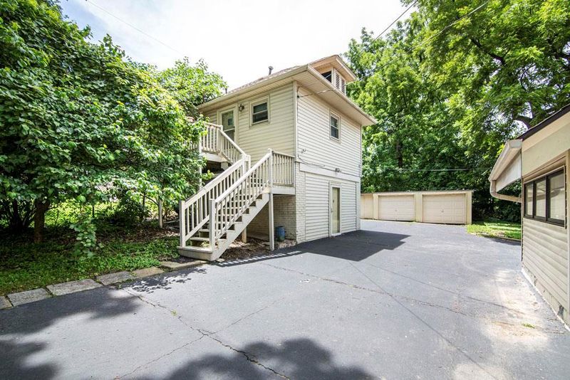 1833 Swope Pw, Kansas City, MO 64130