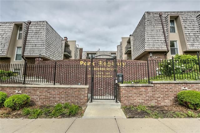 3602 Gilham Rd #10, Kansas City, MO 64111