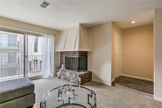 3602 Gilham Rd #10, Kansas City, MO 64111