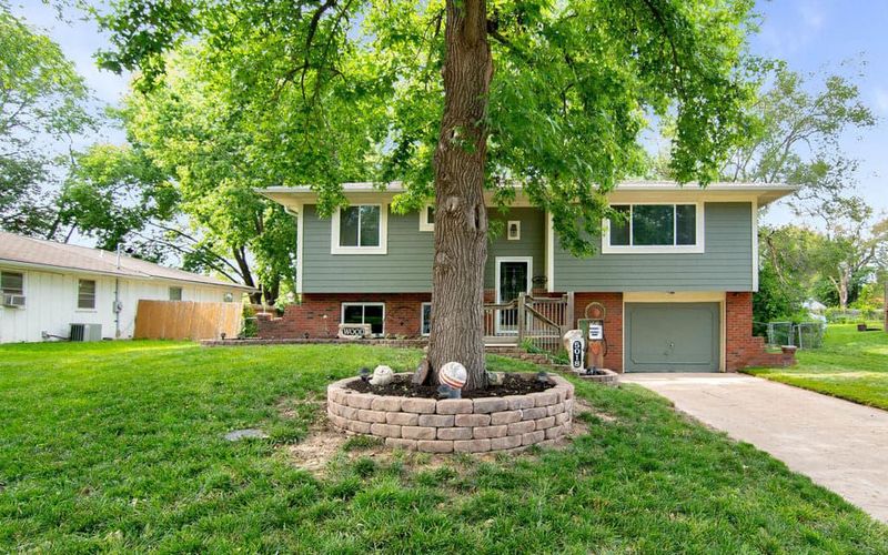 5018 Powell Ave, Kansas City, KS 66106