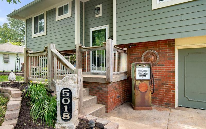5018 Powell Ave, Kansas City, KS 66106