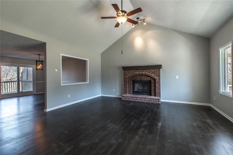 4435 NW Indian Ln, Riverside, MO 64150