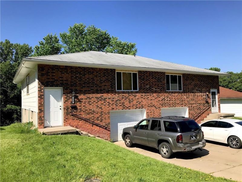 5927 Freeman Ave, Kansas City, KS 66102