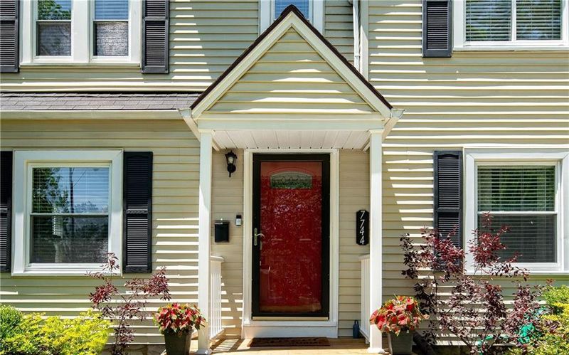7744 Mcgee St, Kansas City, MO 64114
