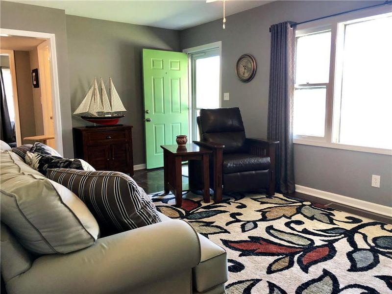 7127 Lamar Ave, Overland Park, KS 66204